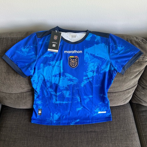 Marathon Tops - Marathon Authentic Ecuador National Soccer Team Training Jersey Women’s Sz: M